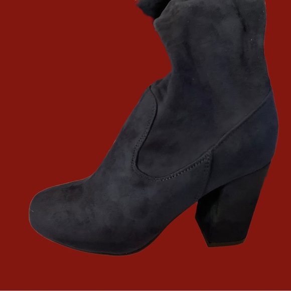 Carlos Santana Velvet Thigh High Navy Boot - Picture 15 of 16